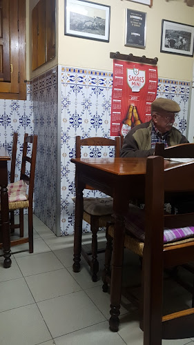 Entre arcos - Gastronomia e hotelaria