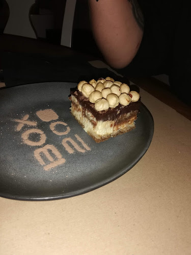 Av. Serpa Pinto 208, 4450-275 Matosinhos