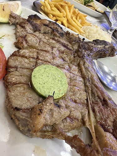 O Nosso Prego Restaurante & Cervejaria - Costa da Caparica - Costa da Caparica