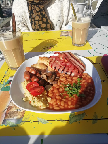 Real Spot Bar - Gastronomia e hotelaria