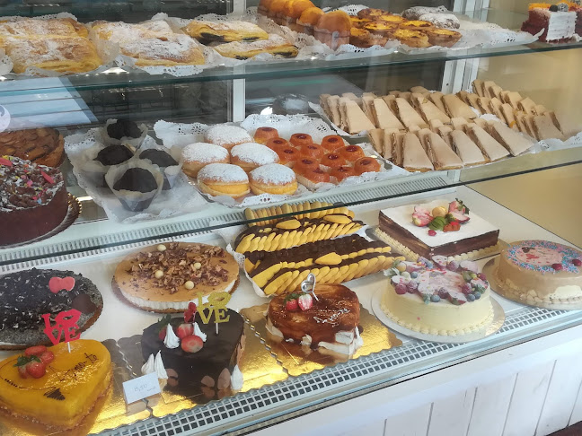 Opinii despre A Leitaria da Praça în Vila do Conde - Gastronomia e hotelaria