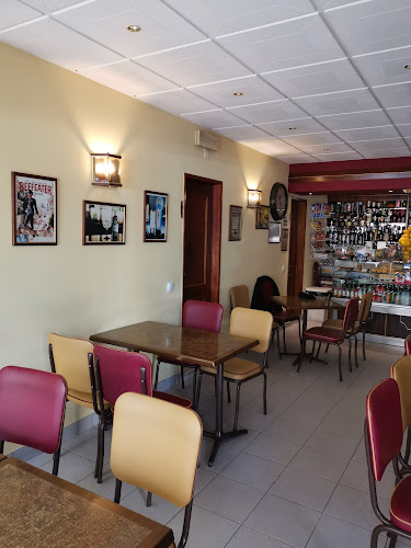 Opinii despre Café Manolito în Castelo Branco - Gastronomia e hotelaria