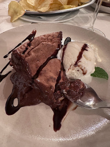 Opinii despre Restaurante Cervejaria Ratoeira în Marinha Grande - Gastronomia e hotelaria