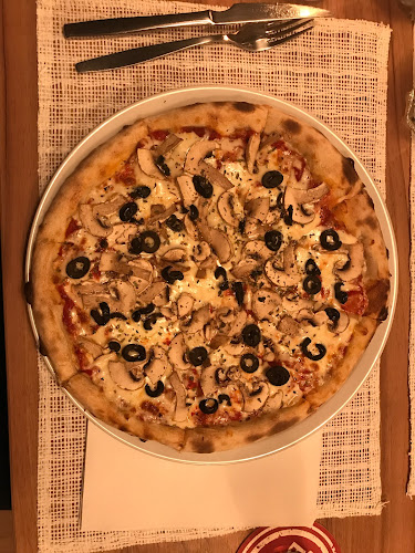 R. Conde Alto Mearim 910, 4450-177 Matosinhos