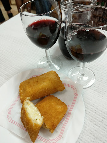 R. das Virtudes 32, 4050-630 Porto