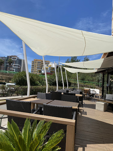 Comentarii opinii despre L'Interdit