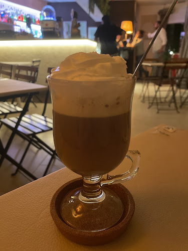 Comments and reviews of Plaza Garden Caffé