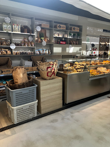 Comentarii opinii despre Padaria Alzira do Bolhão