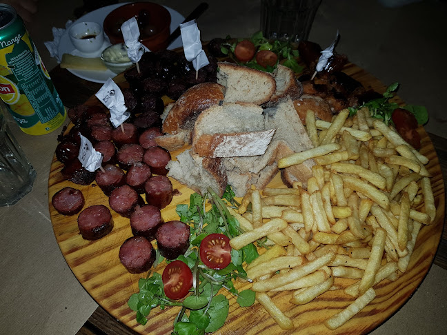 Av. Dr. Sá Carneiro lote 4 loja 1A, 2350-536 Torres Novas