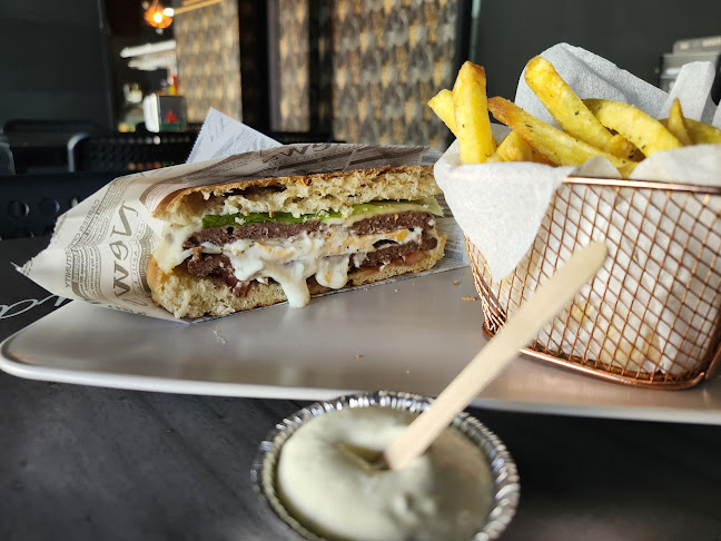 Big Burger sintra - Gastronomia e hotelaria