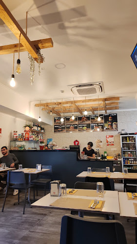 R. Salvador Allende 6 Loja 44, 2685-112 Sacavém