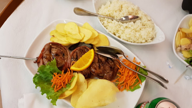 Adega Restaurante De Victor E Paulo, Lda