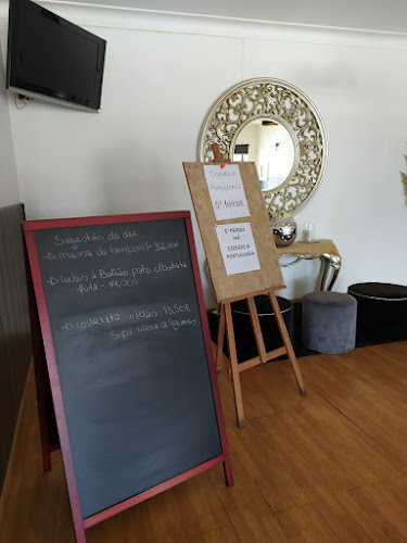 Reviews of Casa das Lamejinhas in Sarilhos Grandes - Gastronomia e hotelaria