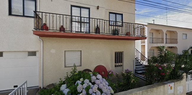 Gelo Flutuante Bar Lda.